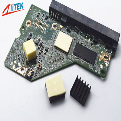 サーバーの熱管理のための2.0W/MK熱伝導率の電気絶縁サーマルパッド