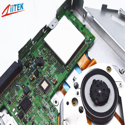 サーマルパッド 100x100mm 0.5mm 1mm 1.5mm 2mm 高効率熱伝導率 4.0W/MK 耐熱性高温